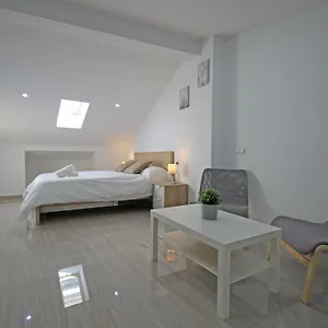 Esparteros 6, Estudios , Málaga España